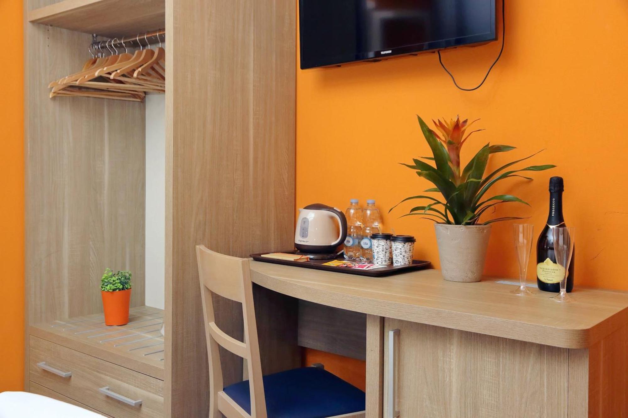 Lhg Comfy Rooms Roma Exterior foto