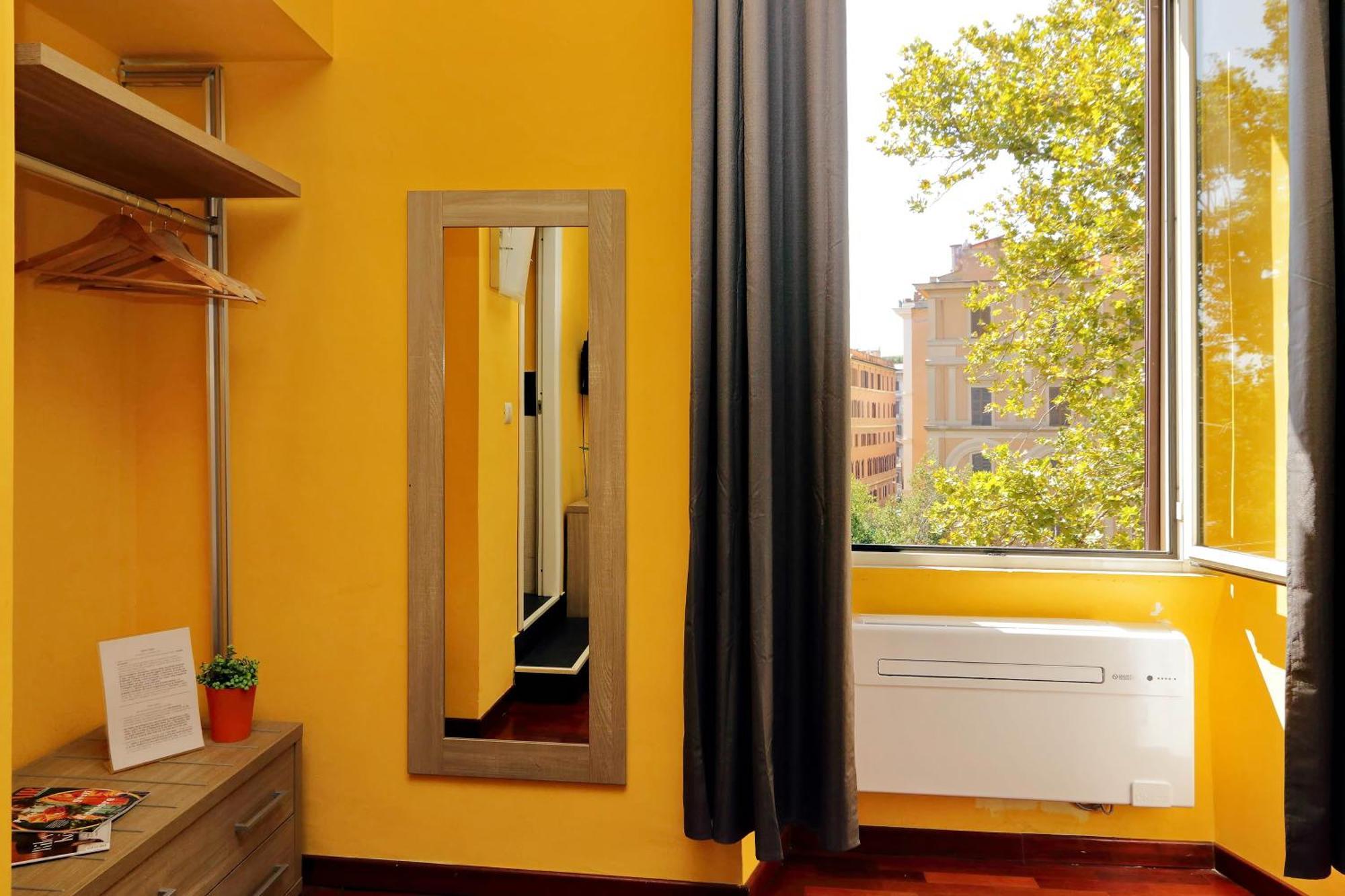 Lhg Comfy Rooms Roma Exterior foto